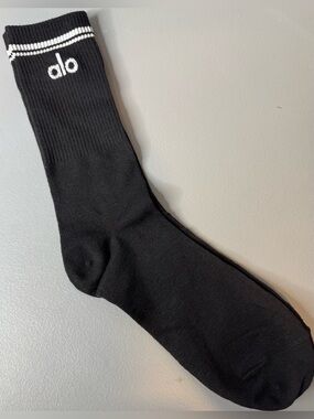 ALO Yoga Black unisex throwback ribbed cuff Socks w/ White Stripes contrast logo